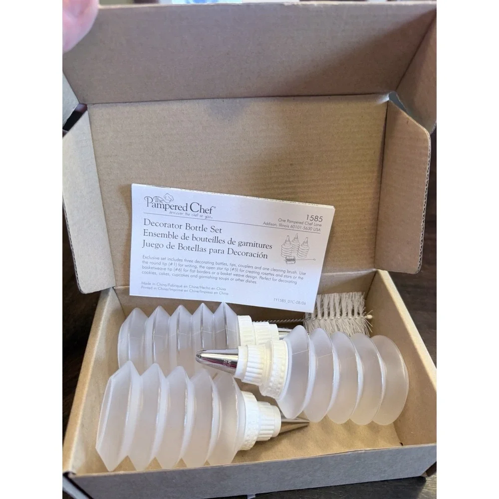 pampered chef decorator bottle set #1585 cake And Cookie Decorating NIB
